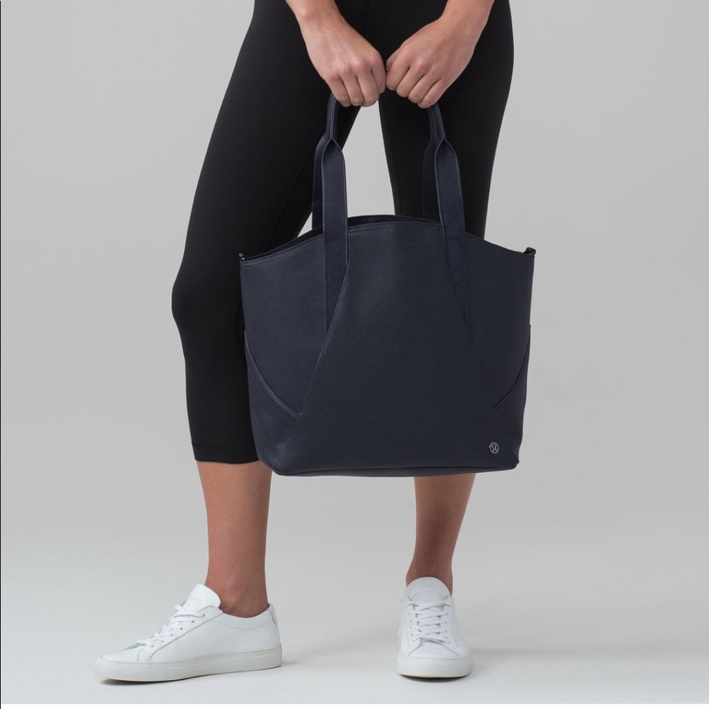 All Day Tote 15L lululemon midnight navy